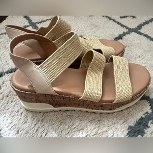 Target women’s sandals size 6.5